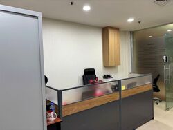 High Street Centre (D6), Retail #554061681